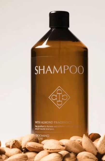 Hovedbilde Grooming Deluxe, Almond Gloss Shampoo 900 ml